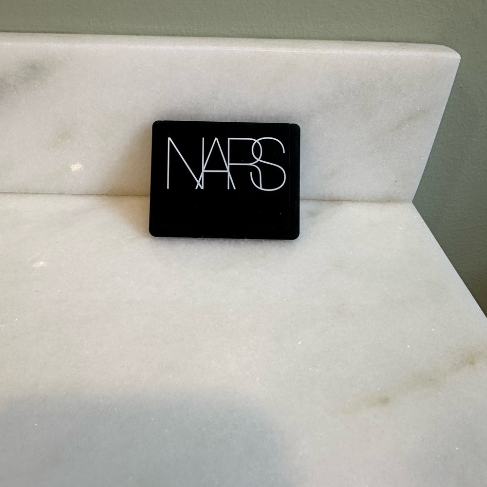 NARS Blush- Deep Throat - Picture 3 of 5